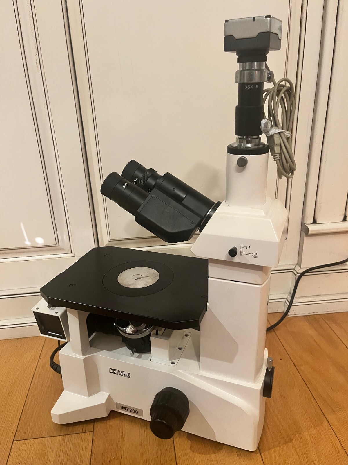 Meiji Techno IM7200 Trinocular Inverted Metalurgical Microscope w/Moticam 2300