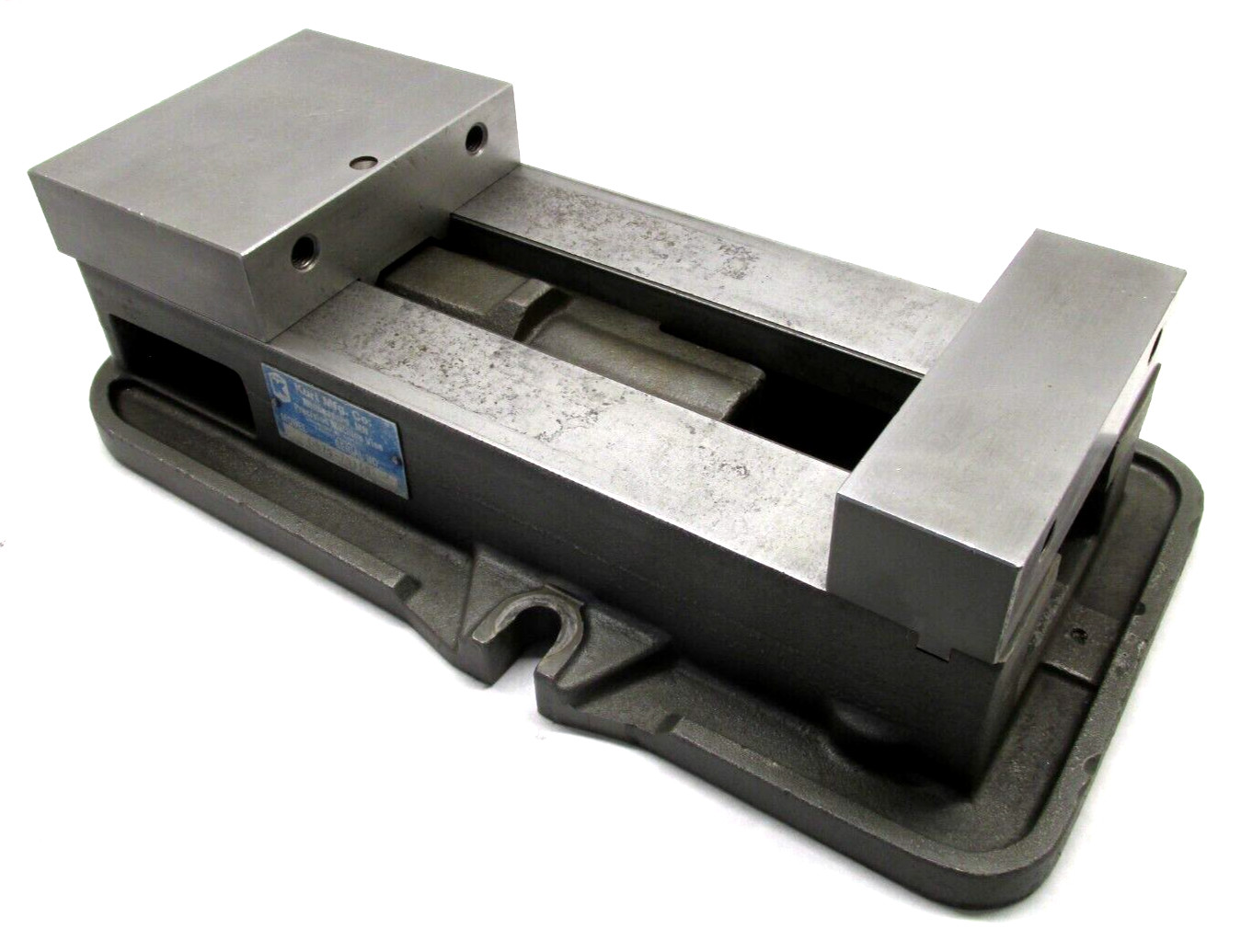 KURT ANGLOCK 6" MILLING MACHINE VISE - #D675