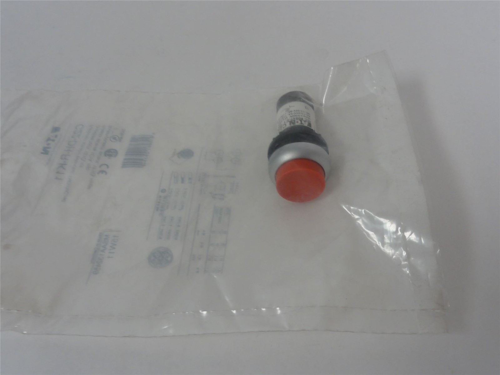 240258 New In Box; Eaton C22-DH-R-K11 Non Illuminated Pushbutton; 22.5 mm