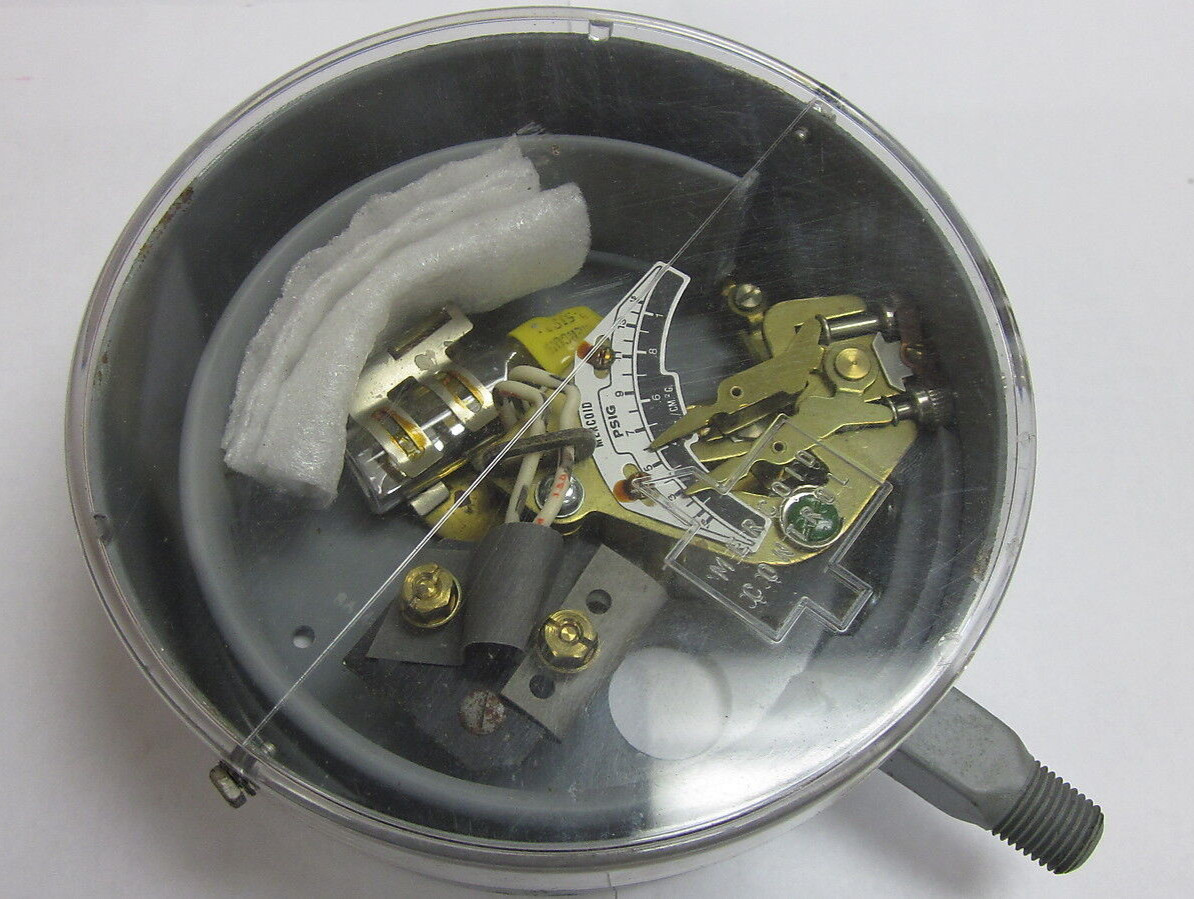 Mercoid Control Pressure Switch Control DA-31-2-1