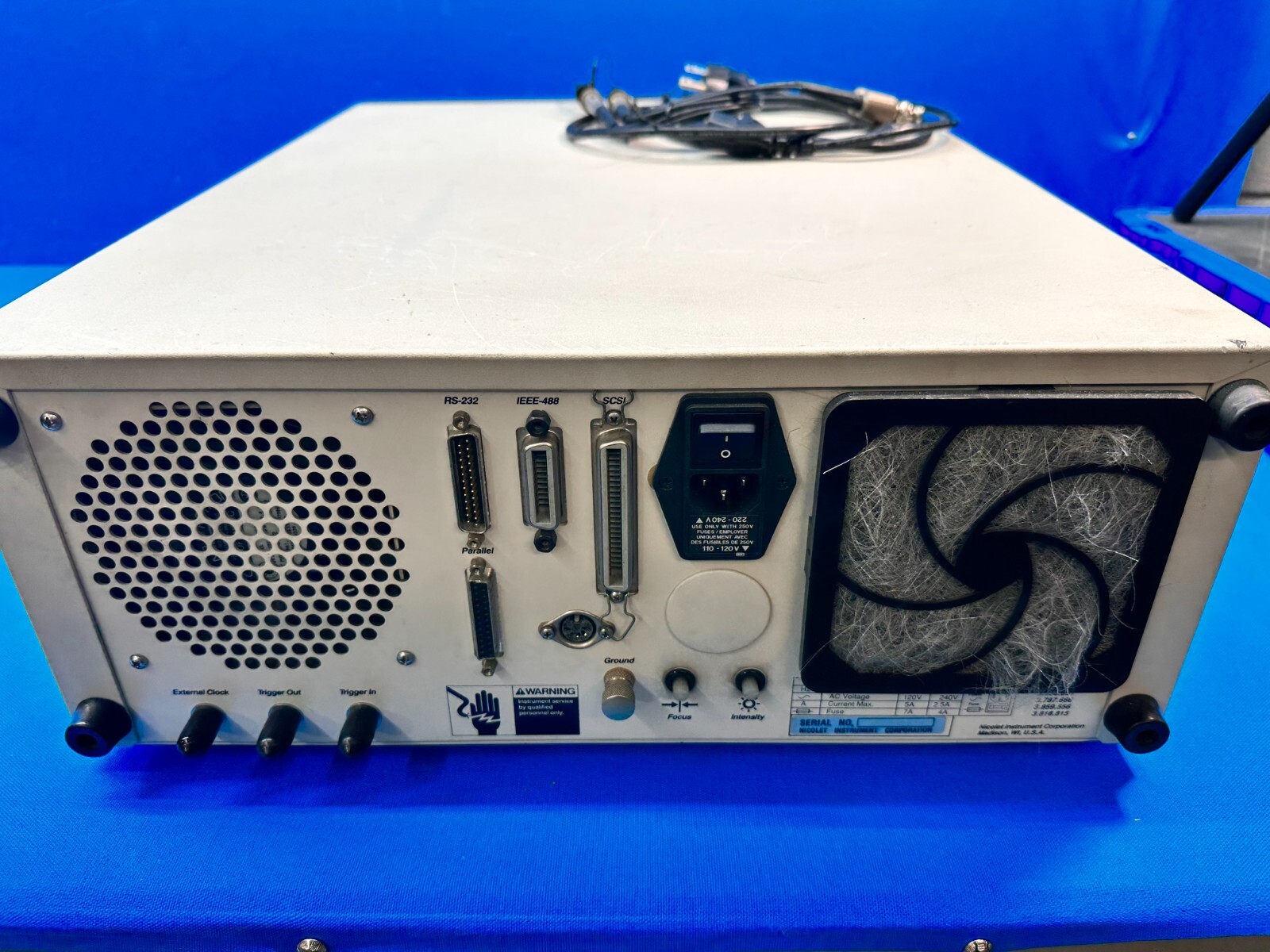 Nicolet 490 Digital Oscilloscope