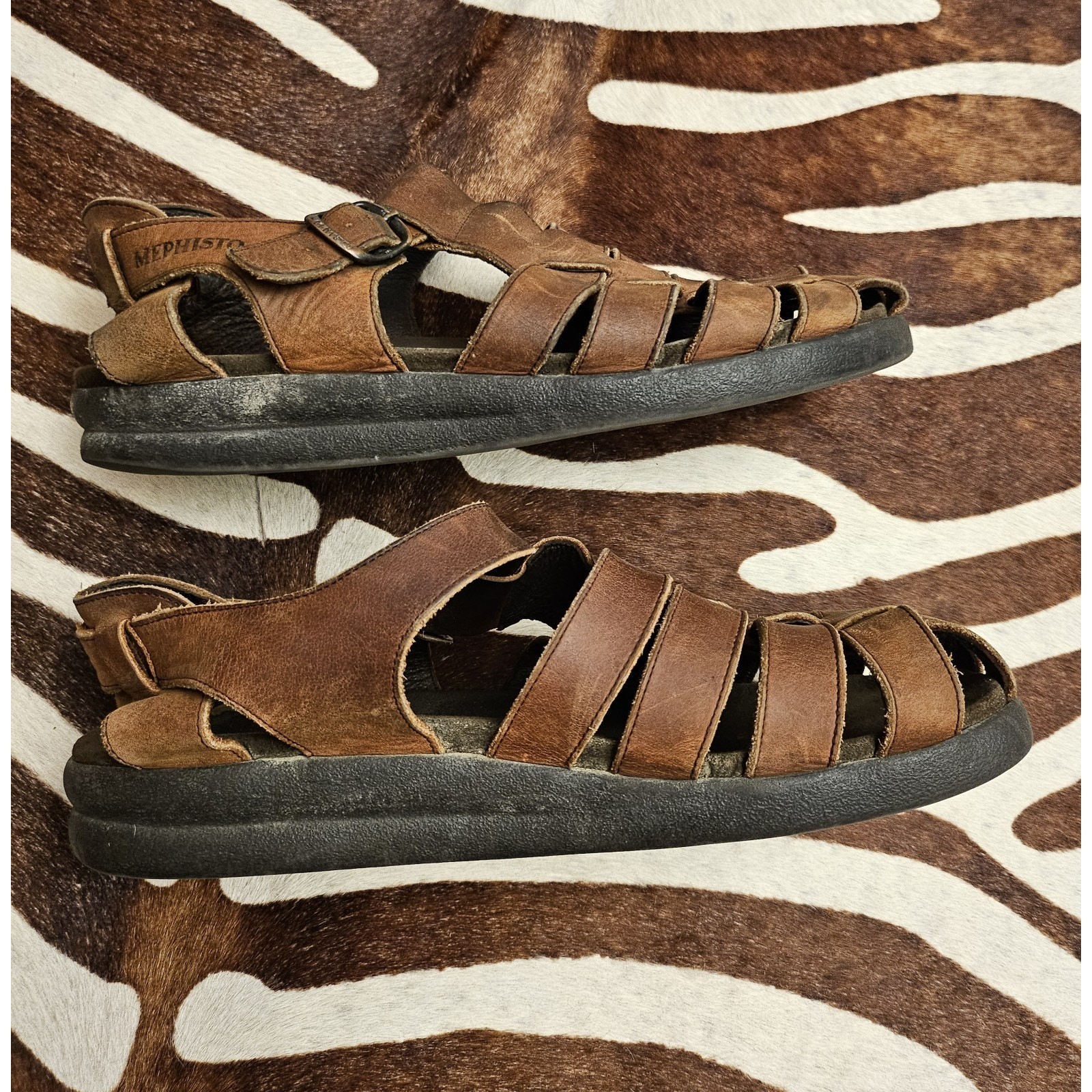 Mephisto Mens Sandals US 9 Euro 43 Sam Brown Textured Leather Fisherman Roman