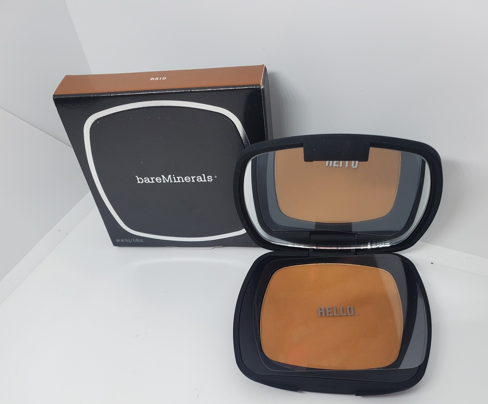 New in Box bareMinerals Ready Foundation SPF 20, R510 Pressed Powder