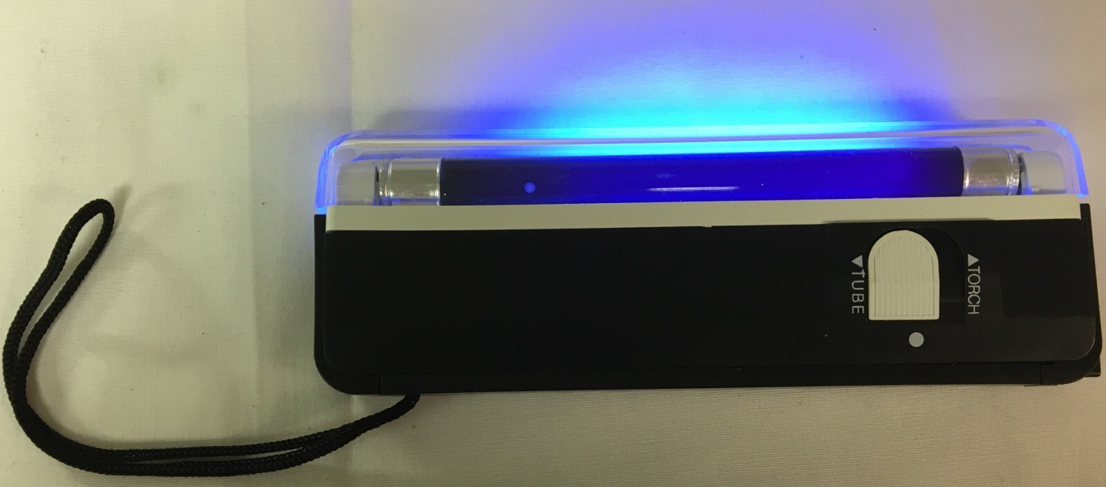 Portable Handheld 4AA Black Light Fluorescent Analyze Crimes, detect Counterfeit