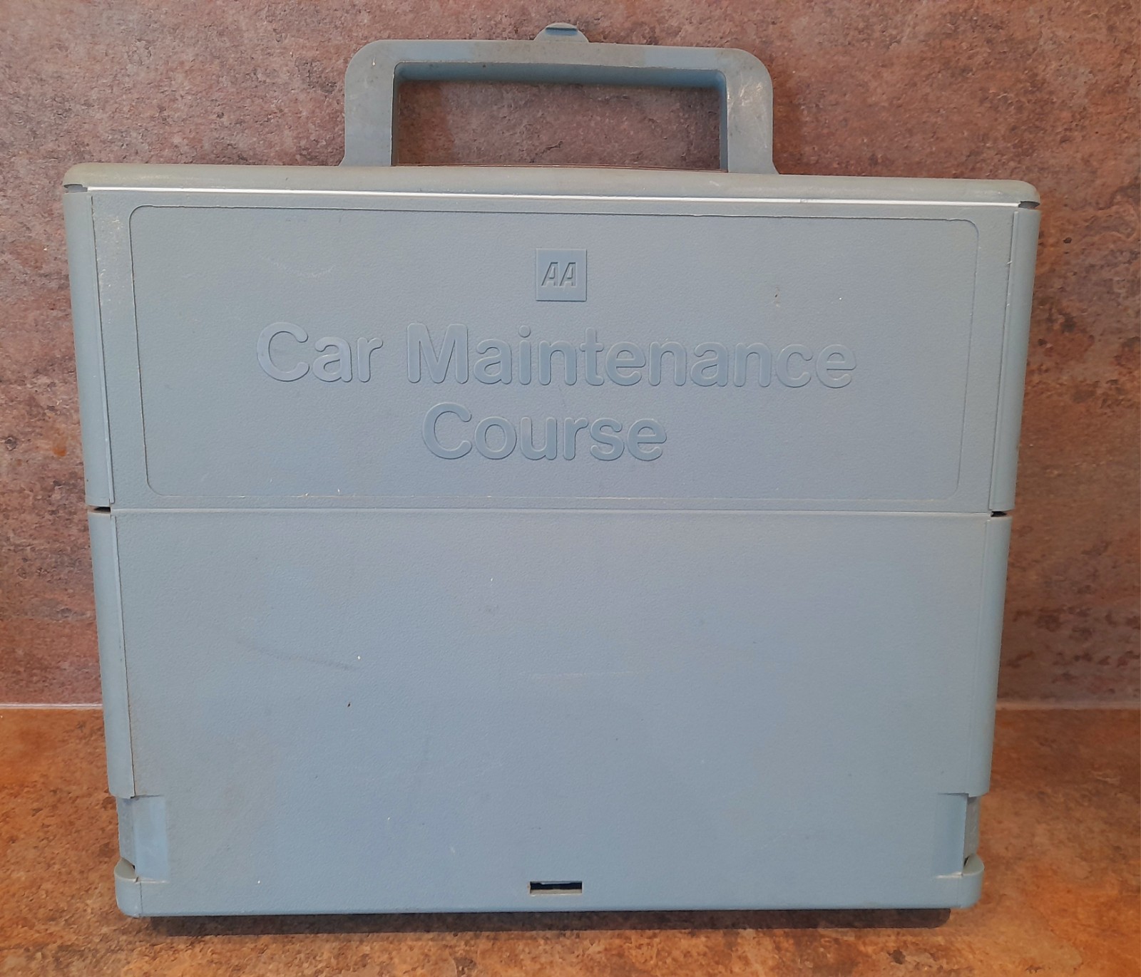 AA CAR MAINTENANCE COURSE + GLOVEBOX GUIDE TO CAR EMERGENCIES MUSEUM CONDITION