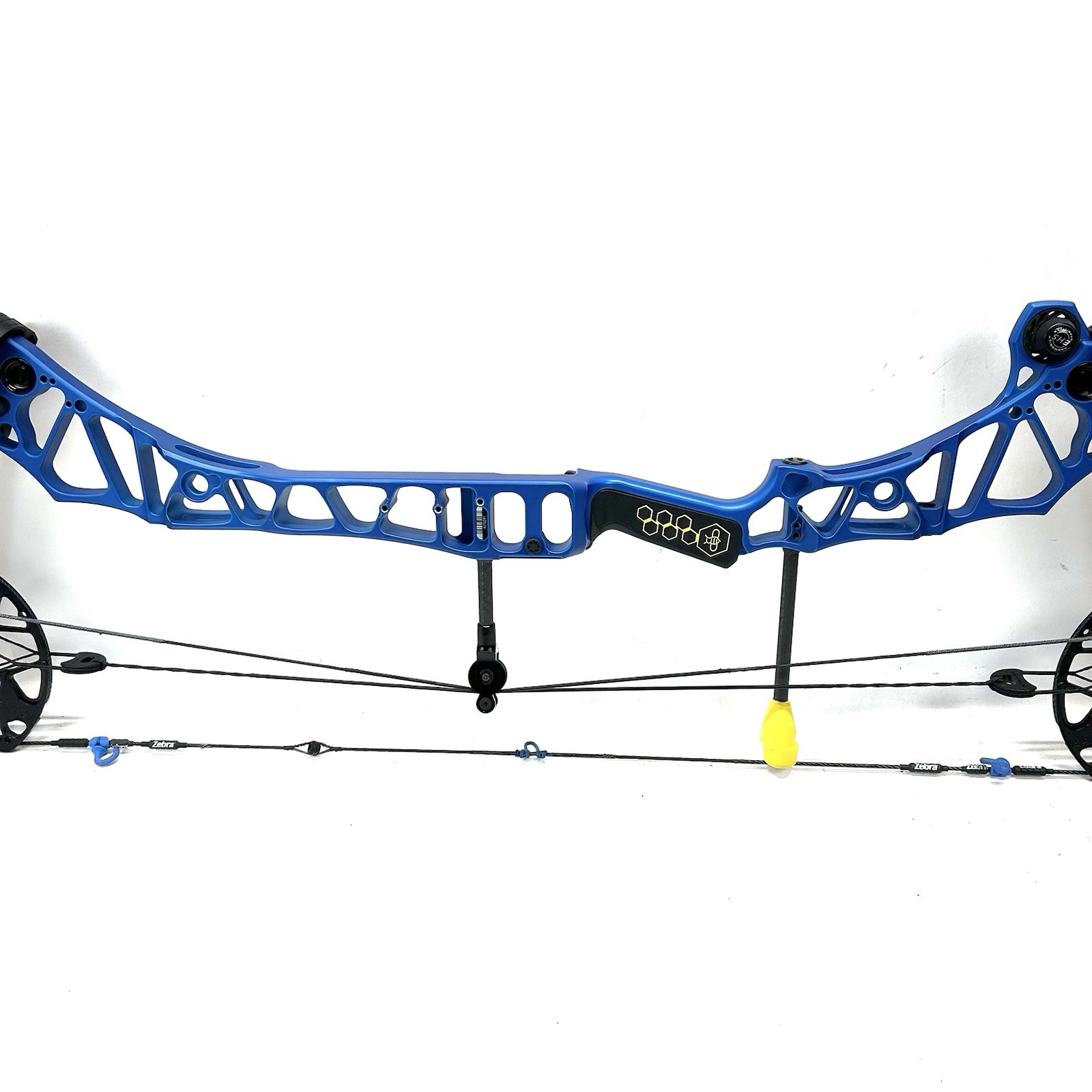 Mathews Traverse Compound Bow RH 28" ​/​ 60lbs -Blue