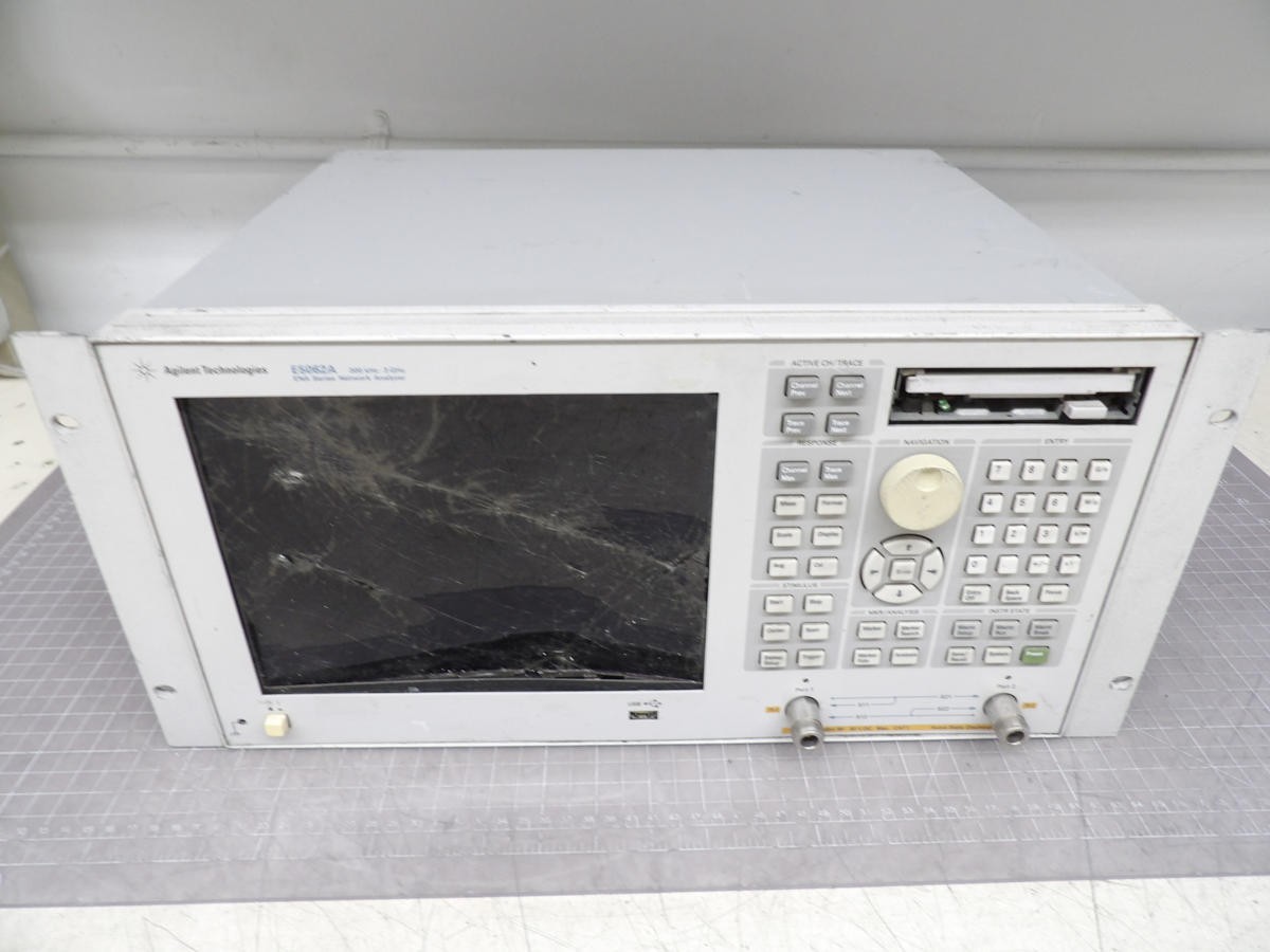 AGILENT E5062A ENA SERIES NETWORK ANALYZER 300 KHZ-3GHZ, OP 015,275 M3862