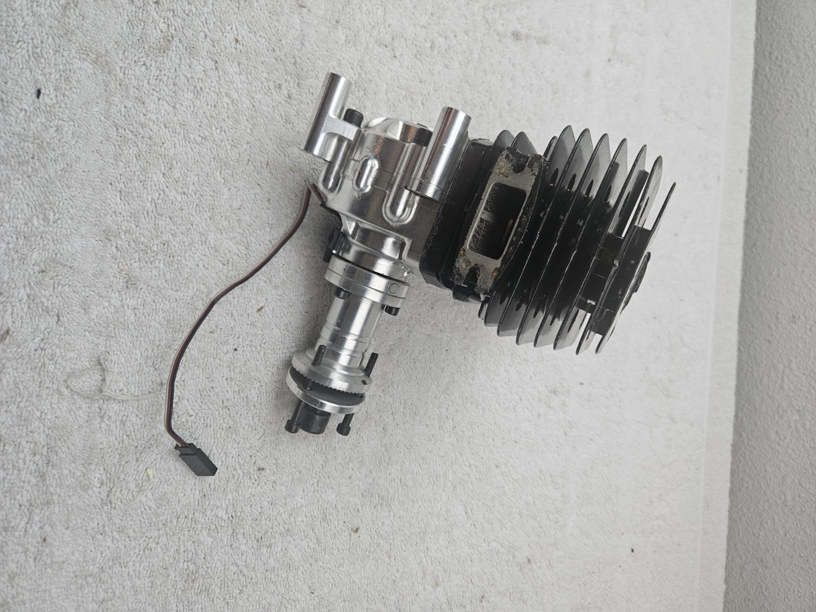 TURNIGY 52 RC ENGINE    NEW