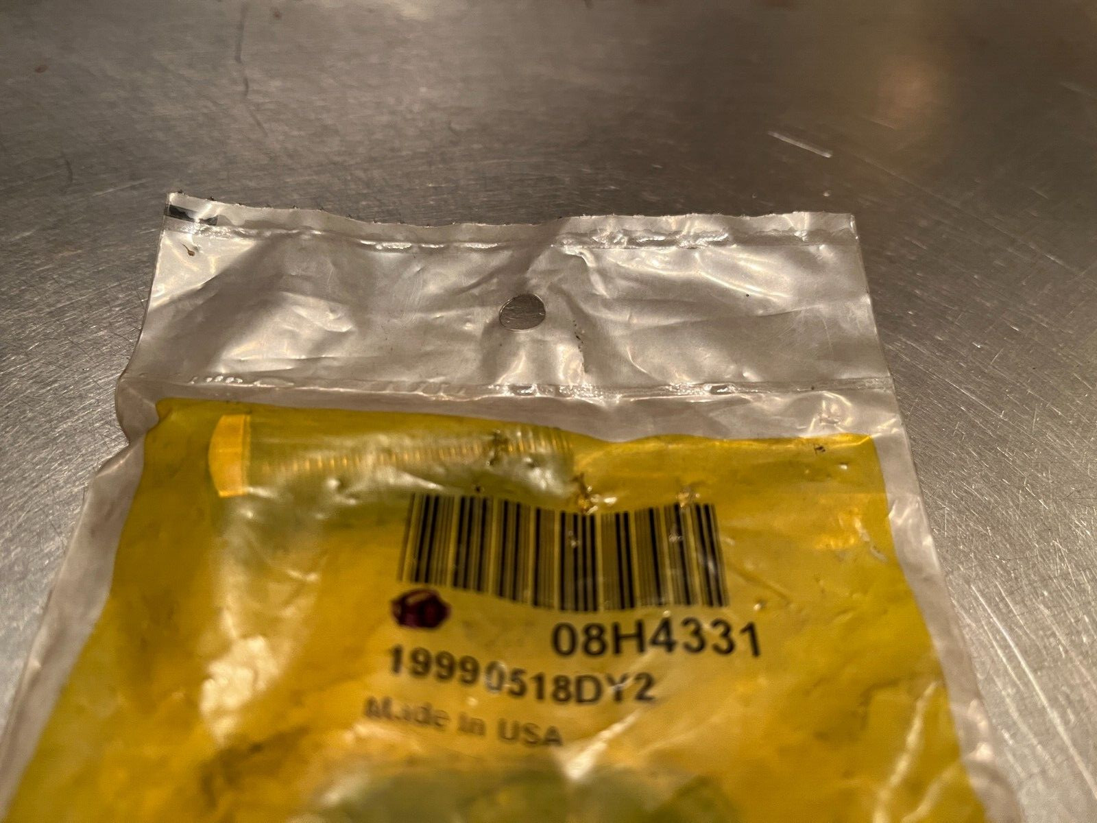 08H4331 Genuine OEM John Deere BOLT