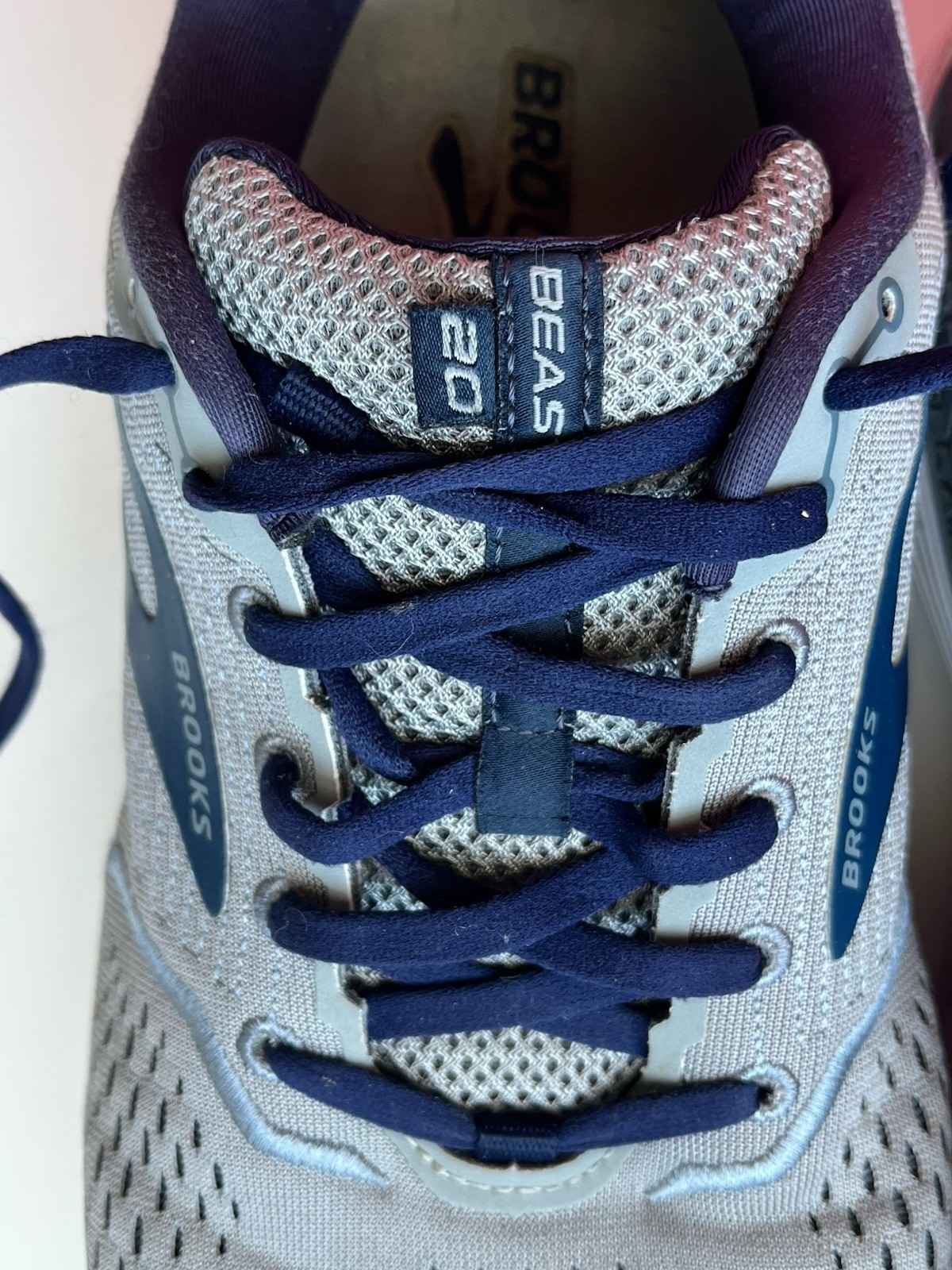 Brooks Beast 20 Extra Wide Men's Running Shoes Gray Navy Mesh Size 12 4E