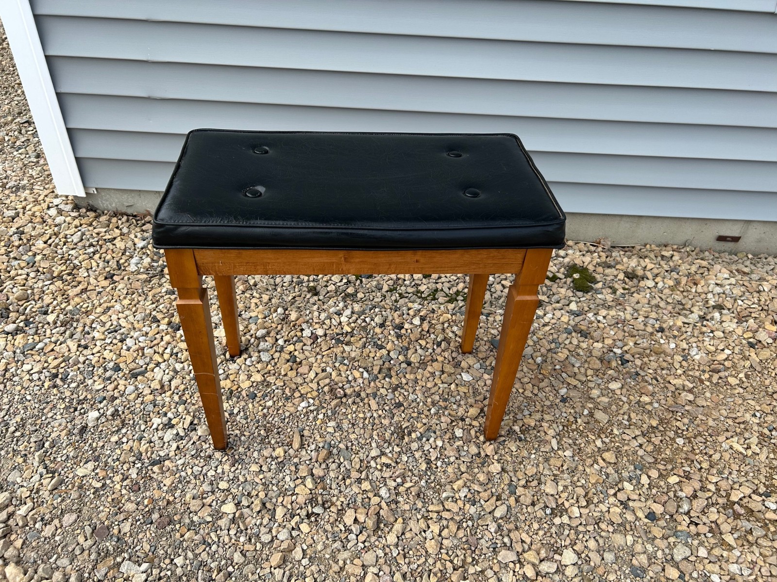 Vintage Organ Bench! Measures 25in W x 22in T x 13in D! MAKE OFFER!