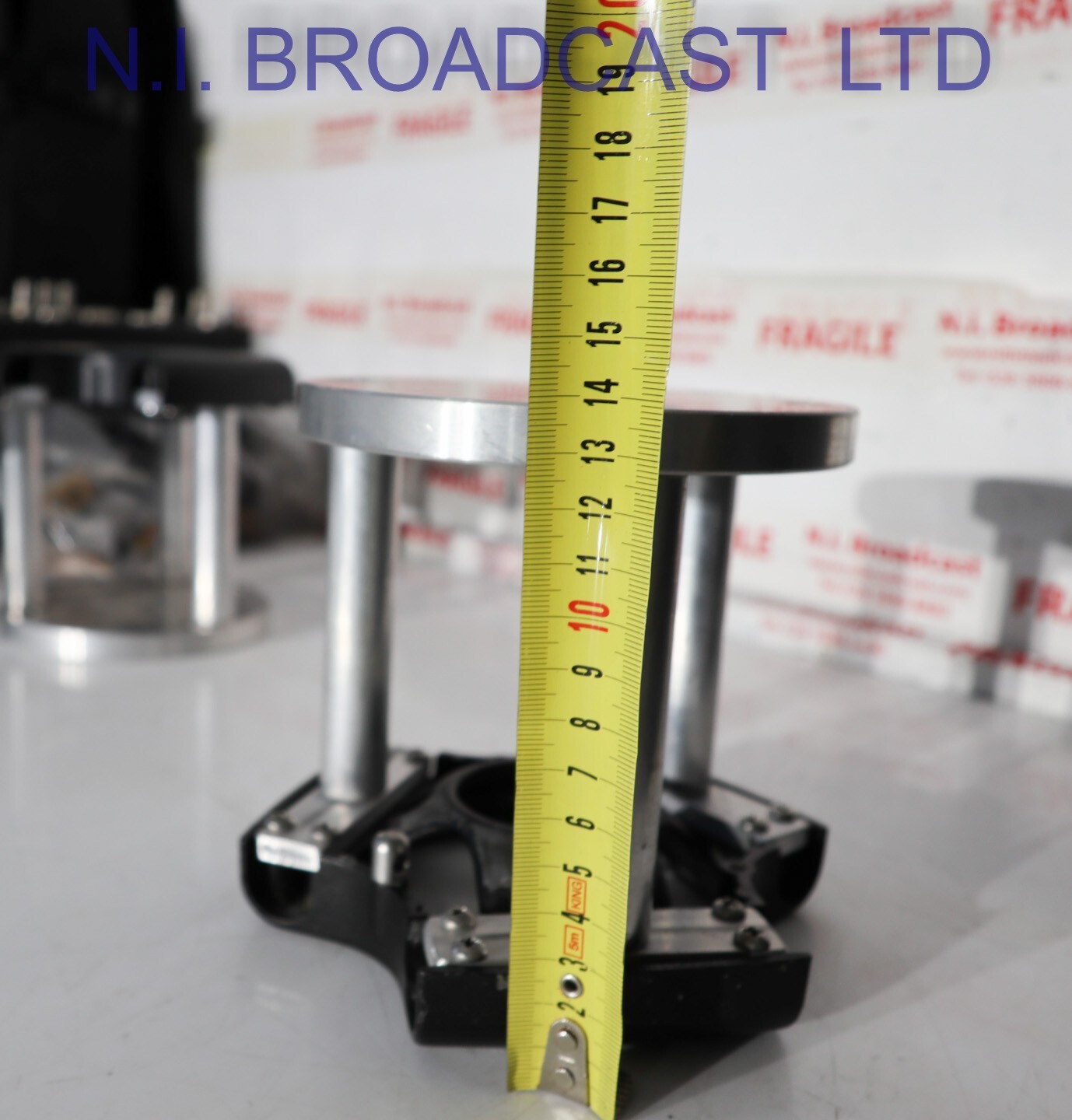 1x tripod pedestal flat base  to 100mm bowl adapter