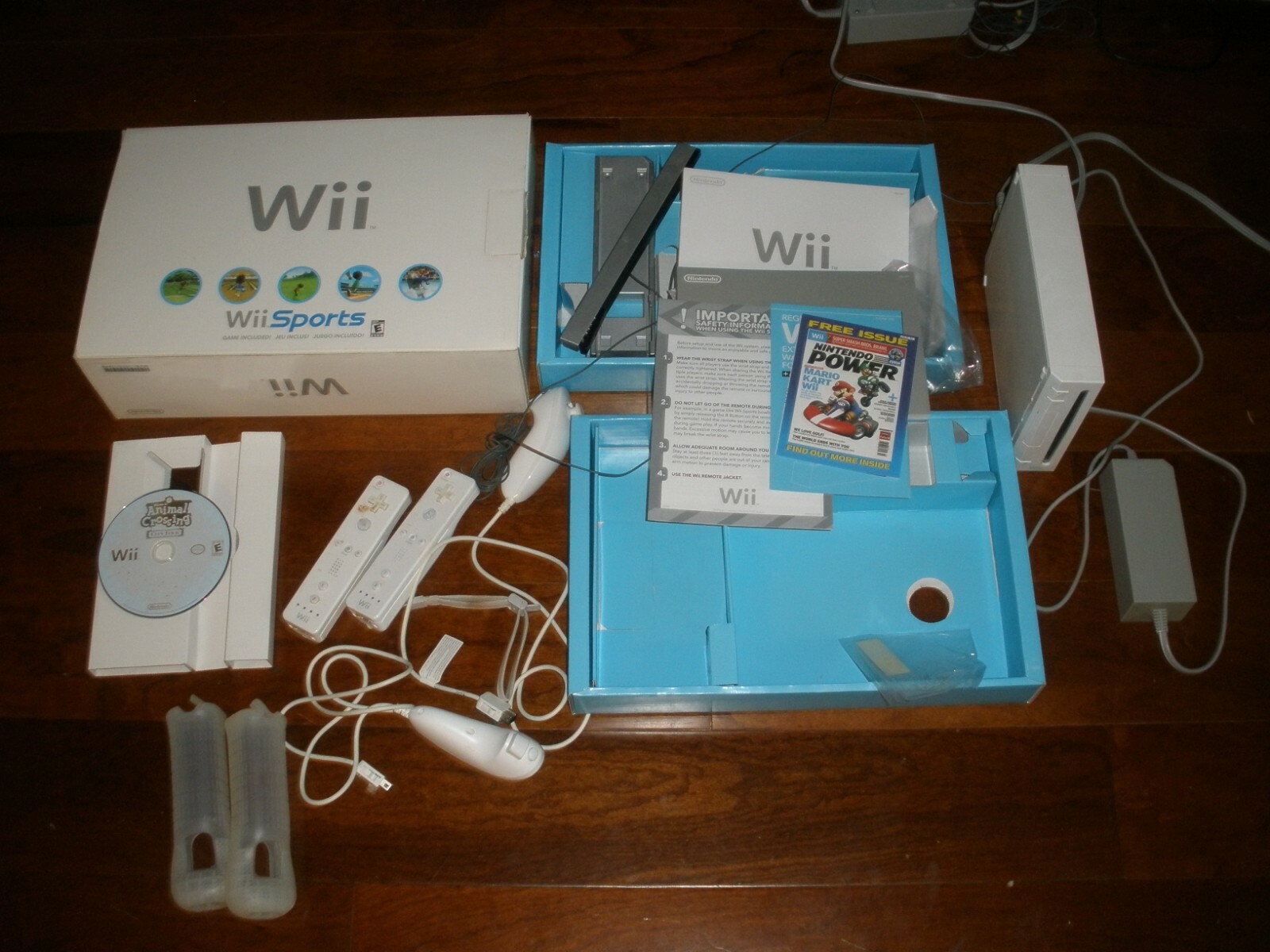NINTENDO WII BUNDLE CONSOLE CABLES CONTROLLERS NUNCHUCKS GAME MANUALS BOX WORKS