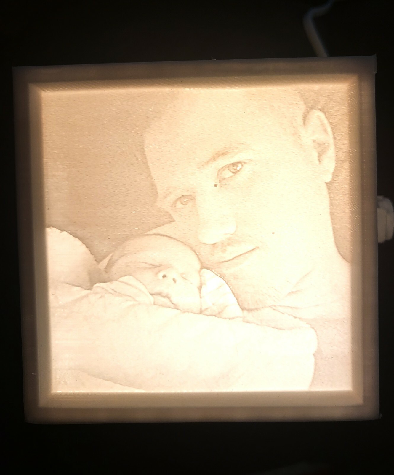3D Printed Custom 4 Inch Lithophane Box With Light/Socket