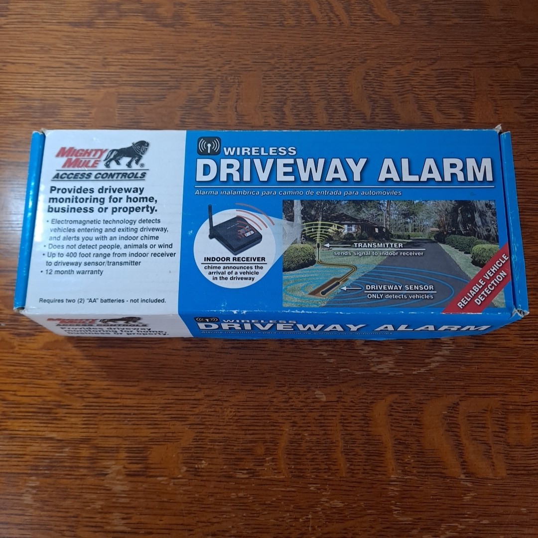 MIGHTY MULE WIRELESS DRIVEWAY ALARM FM231 VEHICLE MOTION DETECTOR SENSOR NEW NOB