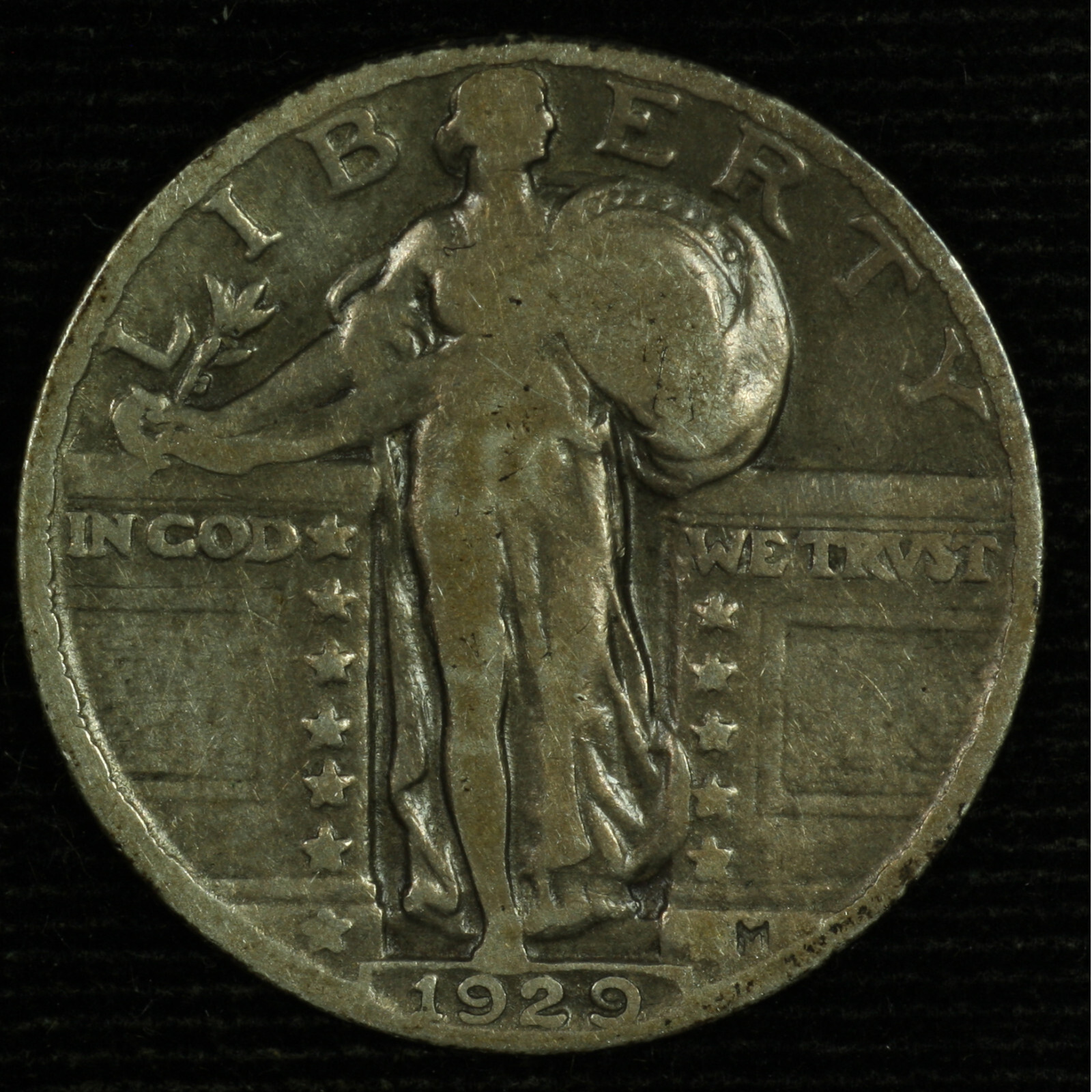 Standing Liberty Silver Quarter. 1929 P. Fine.  Lot # 9049-183-372