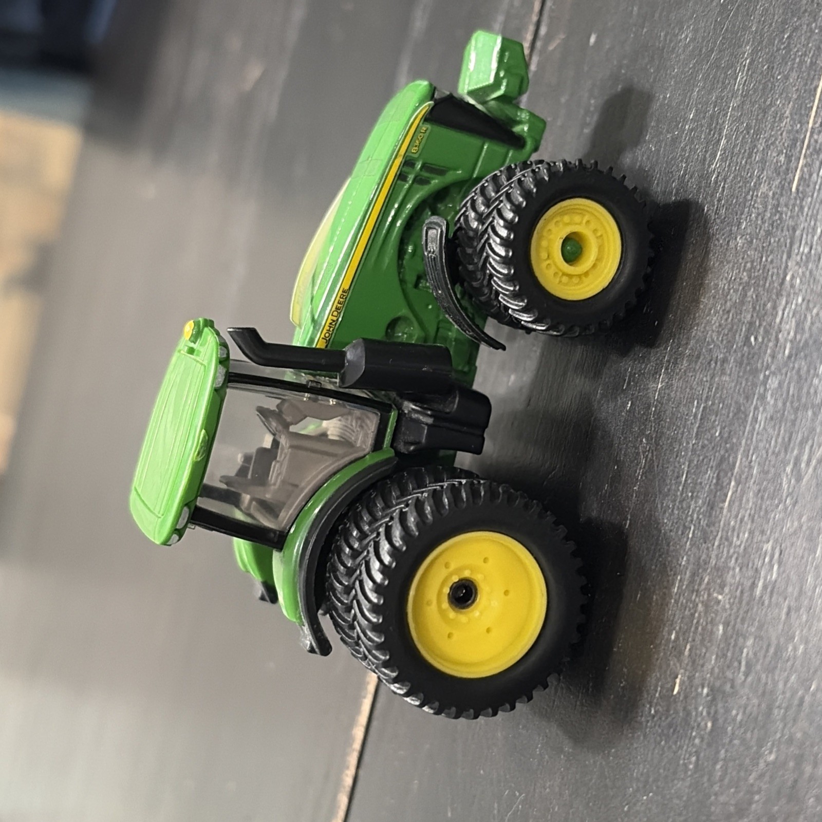 Ertl John Deere 8360R Die Cast Tractor 1/64 Loose Banner