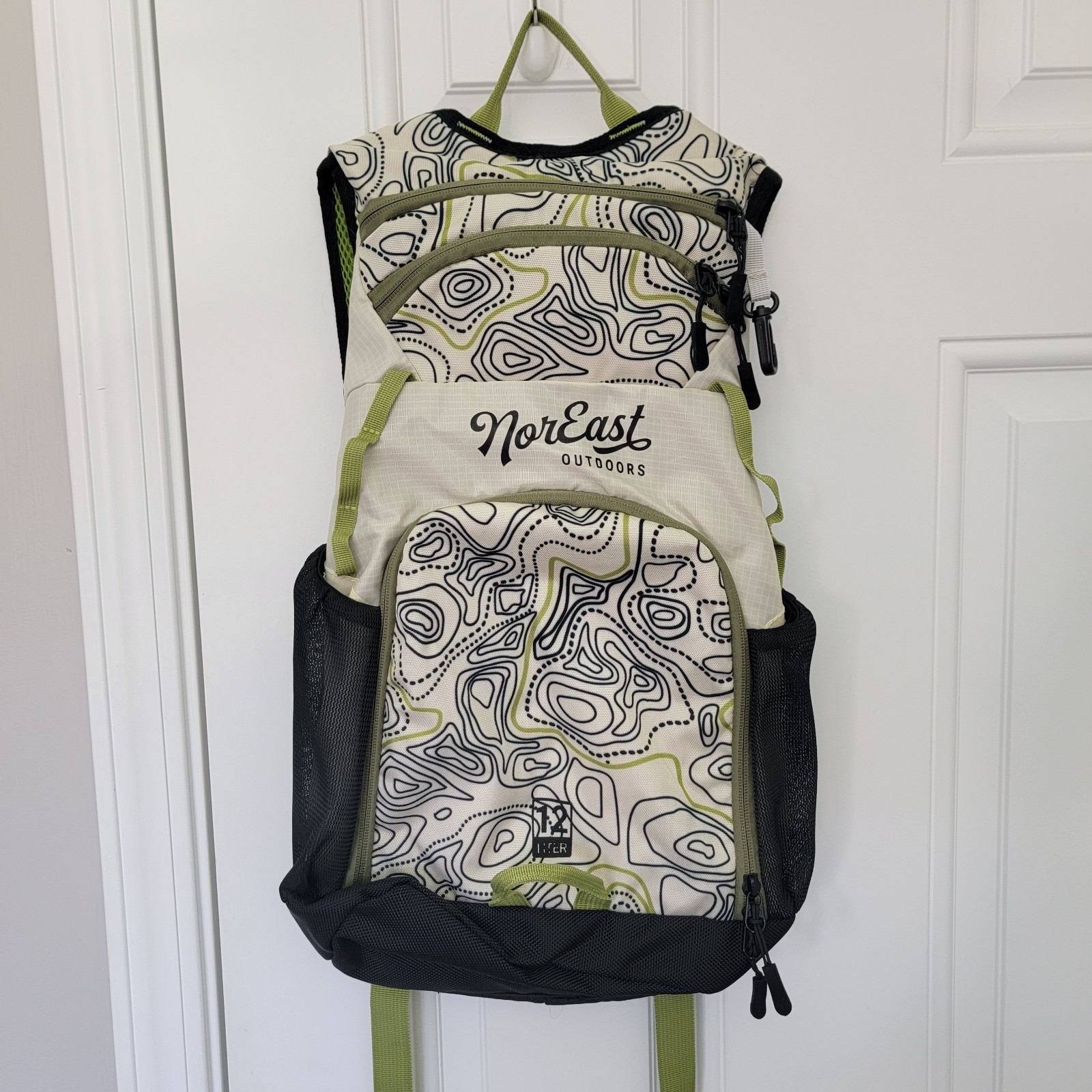 Noreast Outdoors Backpack Hydration Pack Hiking Walking Lightweight No Bladder