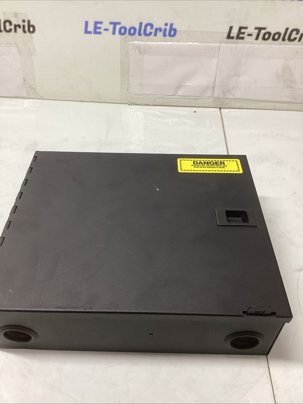 6 Port SC Wall Mount Patch Panel Locking Enclosure w/ Splice Tray. U-268s
