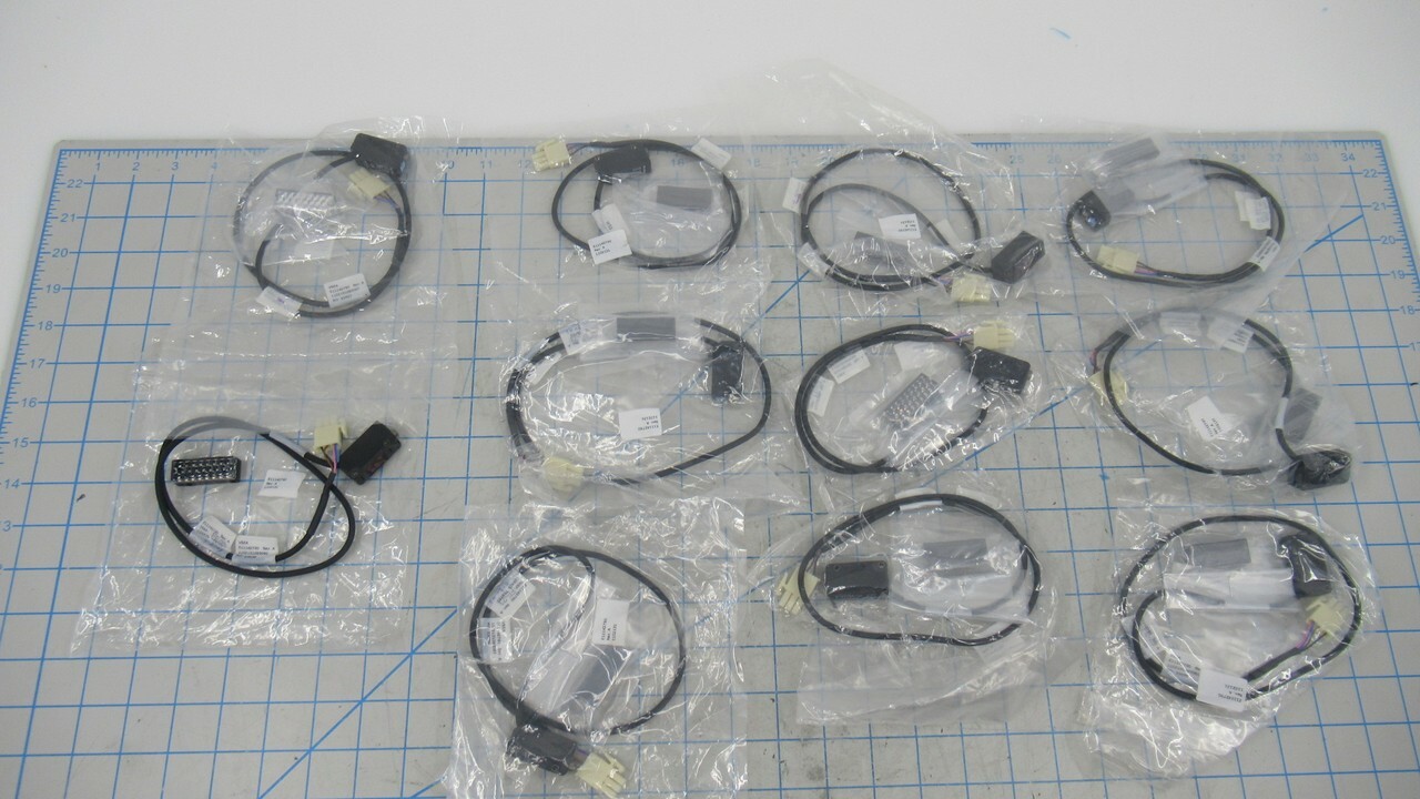 E11142790 (LOT OF 11) / PHOTOELECTRIC SENSOR PZ-M61 (VARIAN / KEYENCE CORP