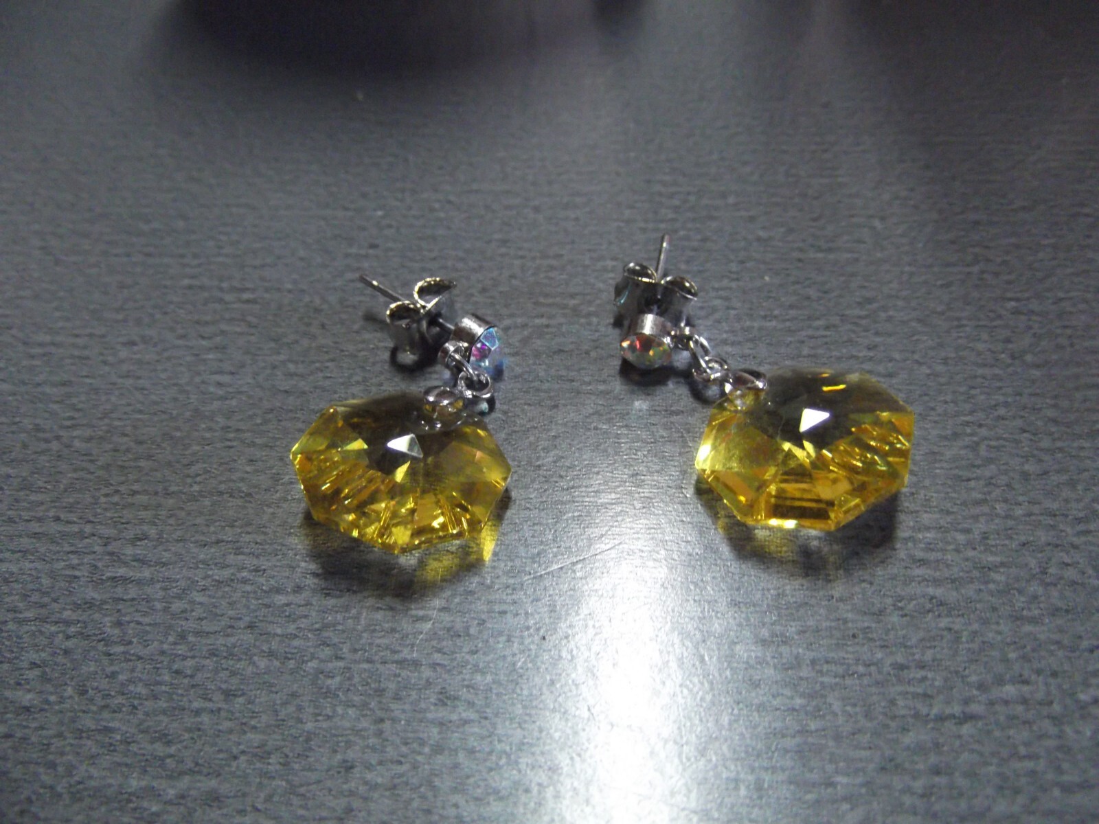 1 Pair Old 1"in Glass Orange Hexagon Dangle Stud Earrings