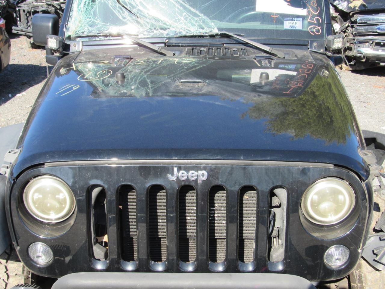 TJ 2014 Glove Box 1032890