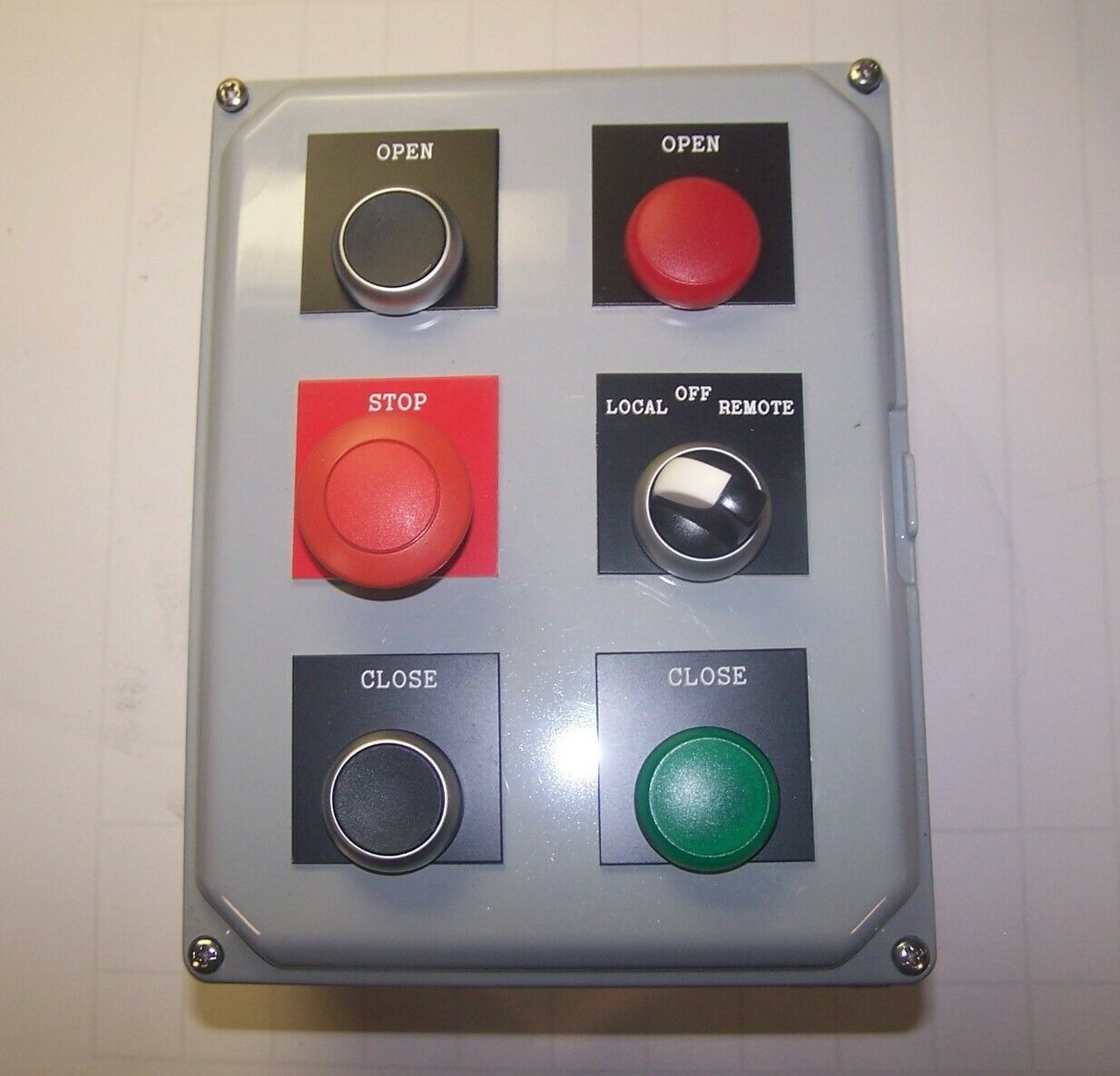 NEW EATON CUTLER HAMMER PUSHBUTTON STATION E-STOP NEMA 4X