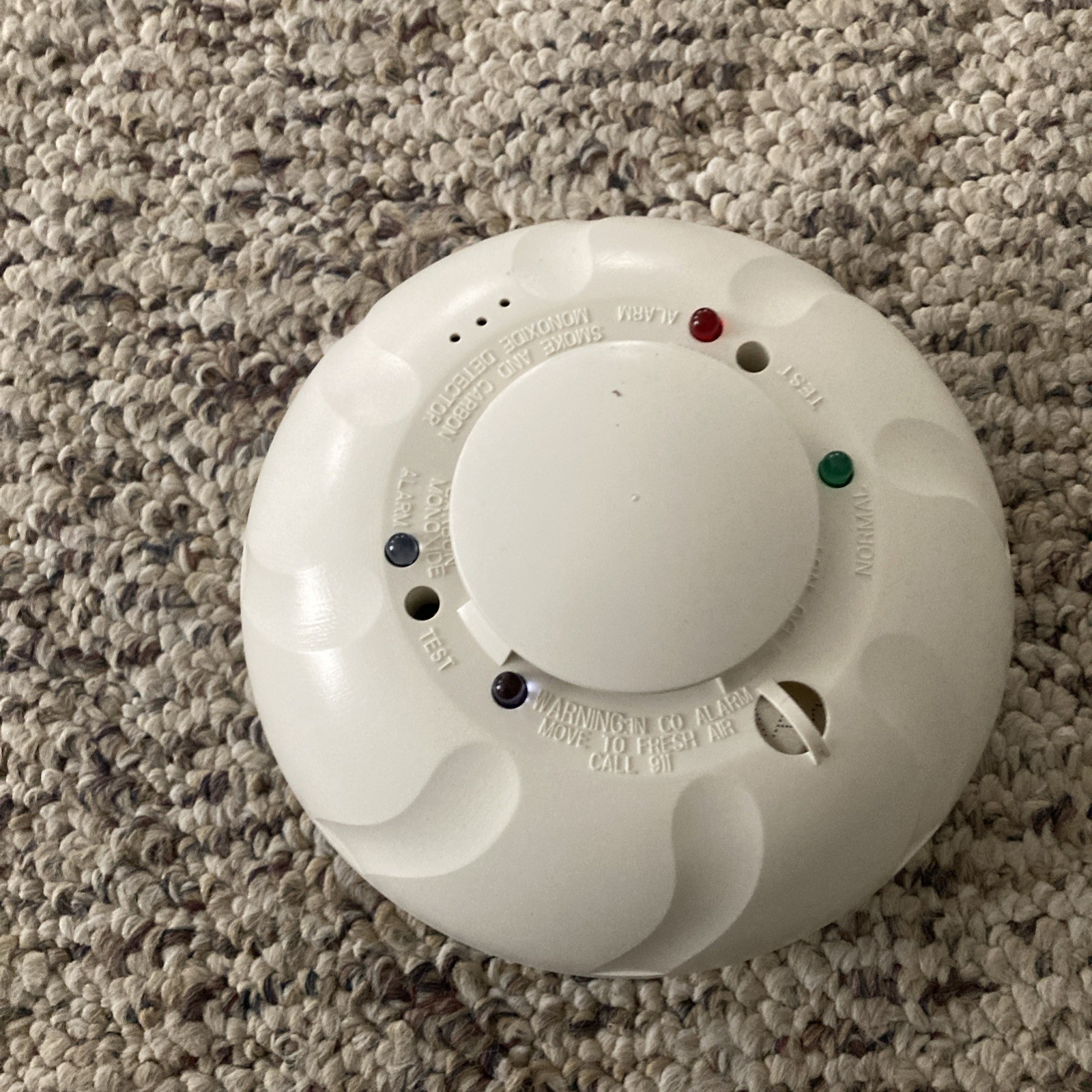 System Sensor COSMO-2W Combination Carbon Monoxide and Smoke det. Needs New Co.