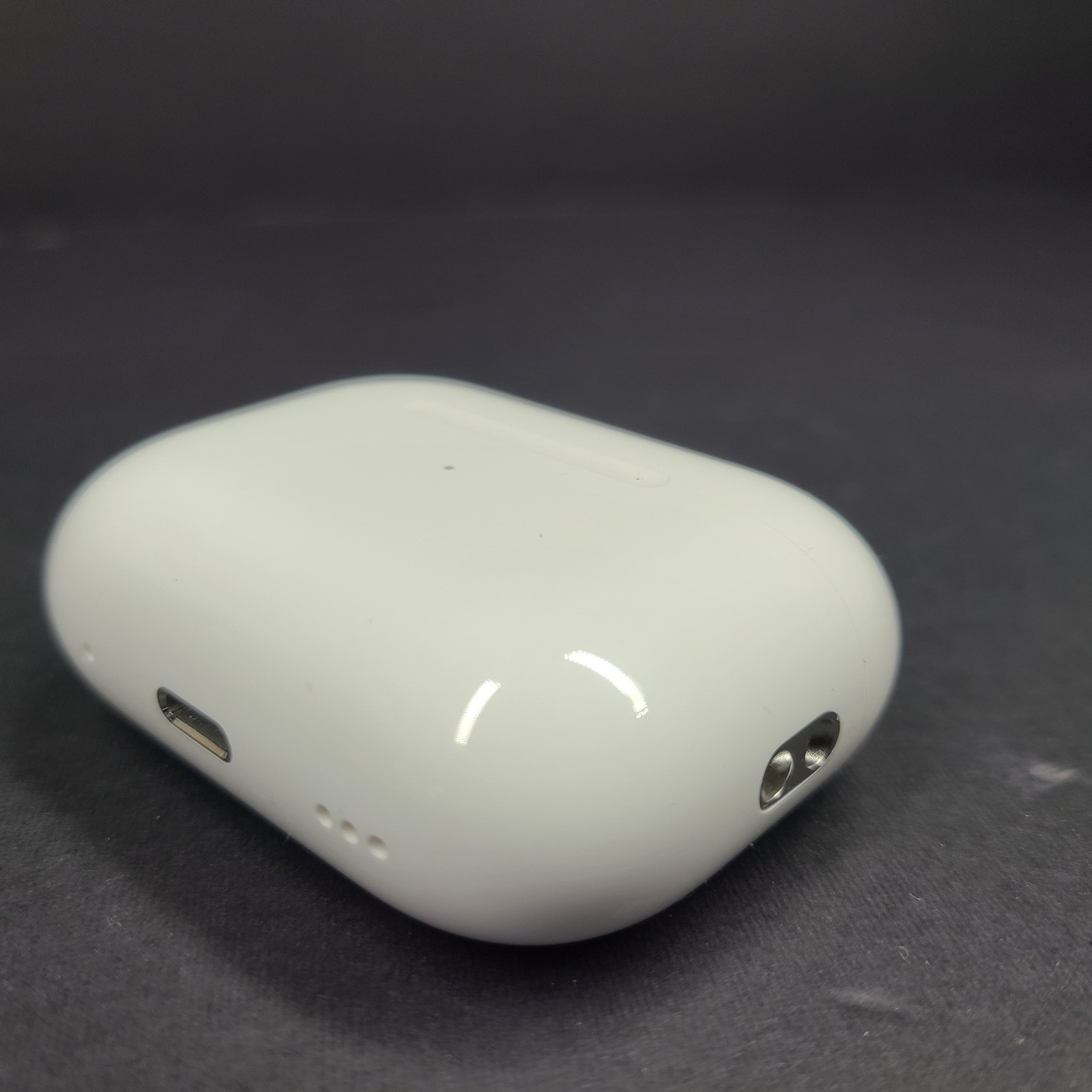 Apple AirPod Pro 2nd Generation Charging Case MagSafe LIGHTNING A2700 100% OEM