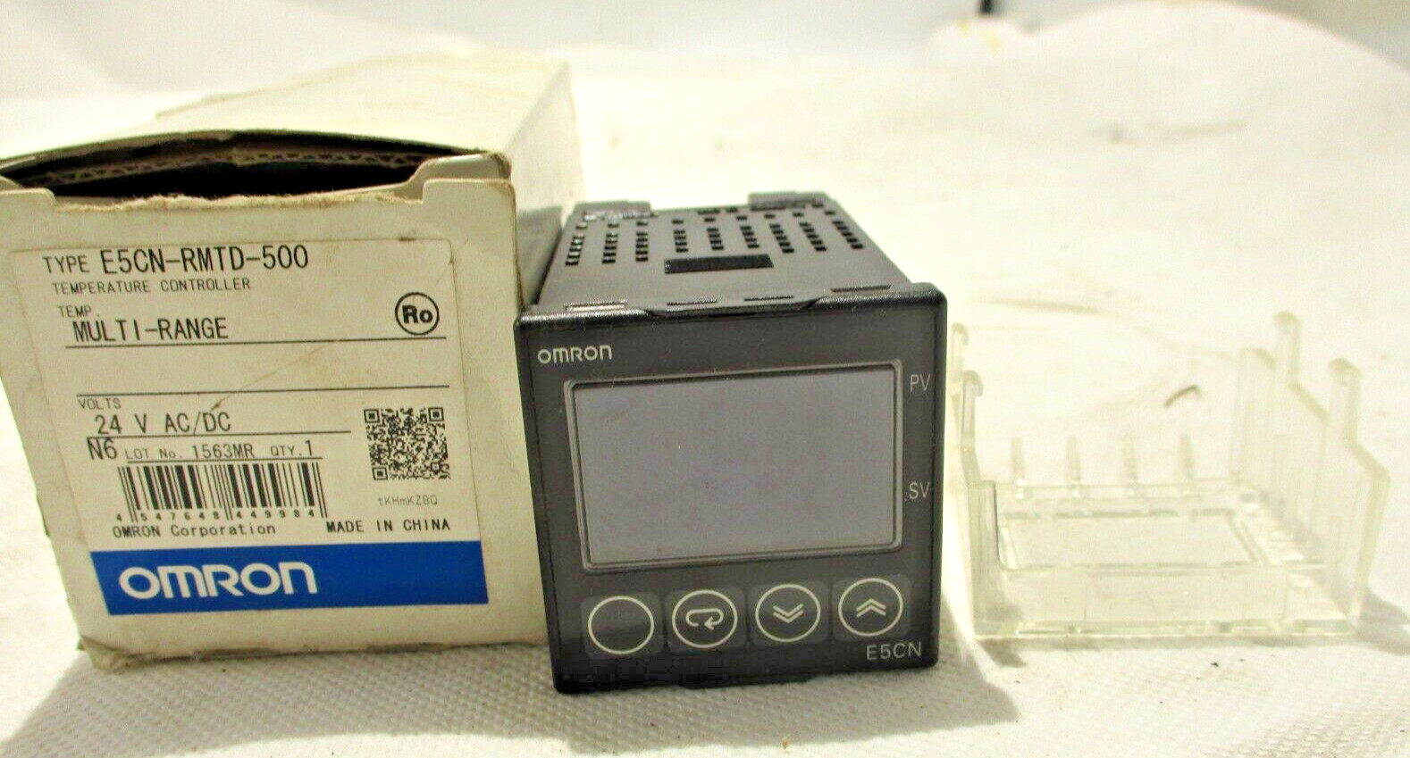 NEW OMRON E5CN-RMTD-500 TEMPERATURE CONTROLLER