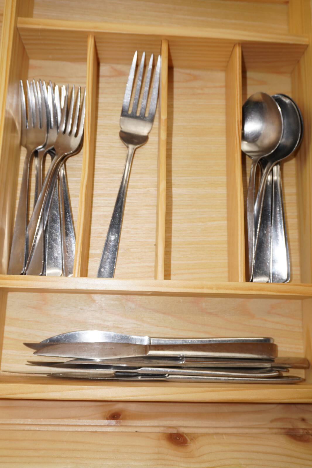 Linmark LNM3 27 Pieces Dinner Forks Table Spoons Knives Meat Fork