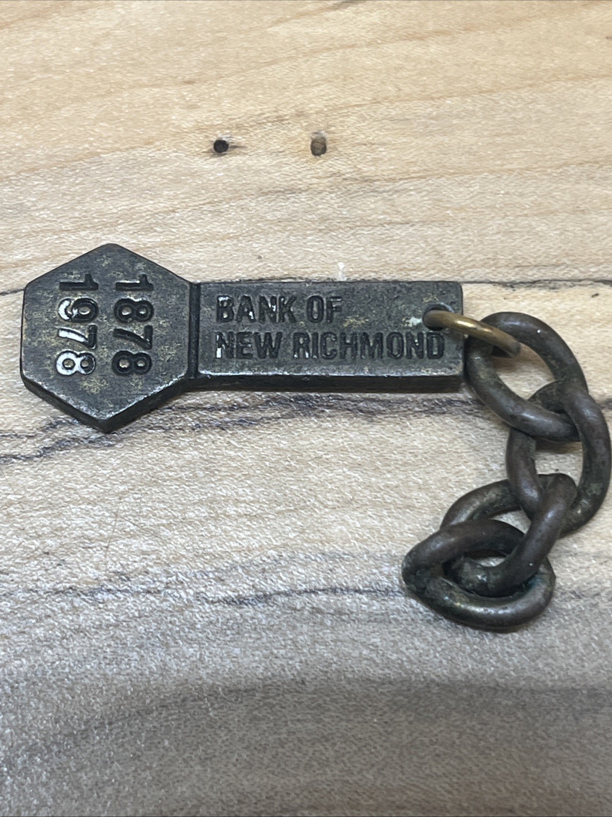 Bank Of New Richmond New Richmond, Ohio Key Fob *D322