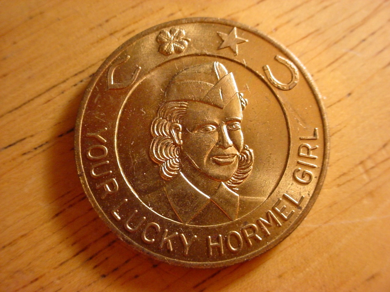 Hormel Girl 28mm Token (3)