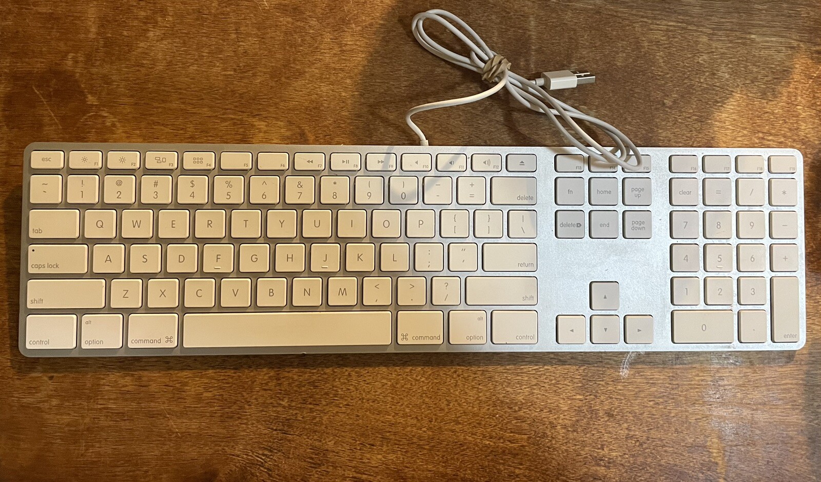 Apple A1243 USB Wired Keyboard Numeric Keypad Aluminum TESTED!