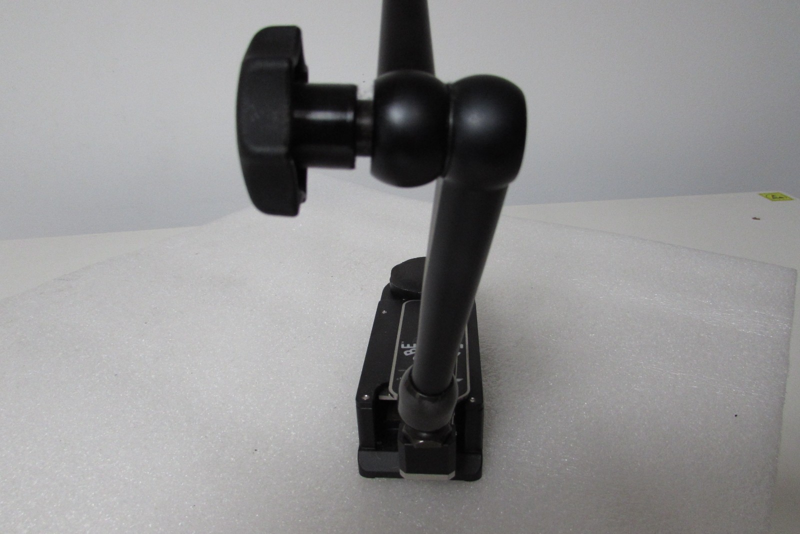 EZ-PROBE positioner