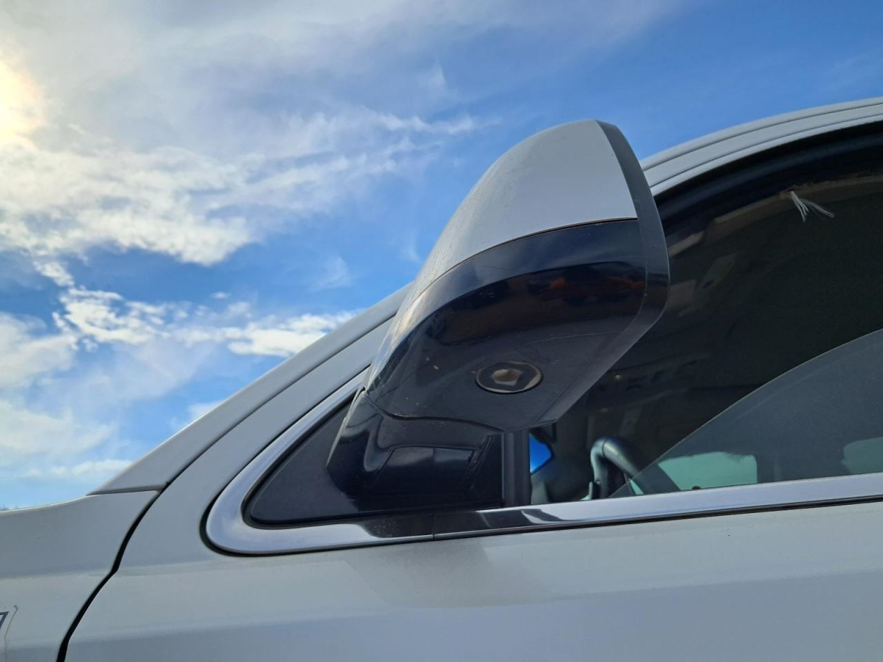 YUKONXL15 2016 Glove Box 4801636