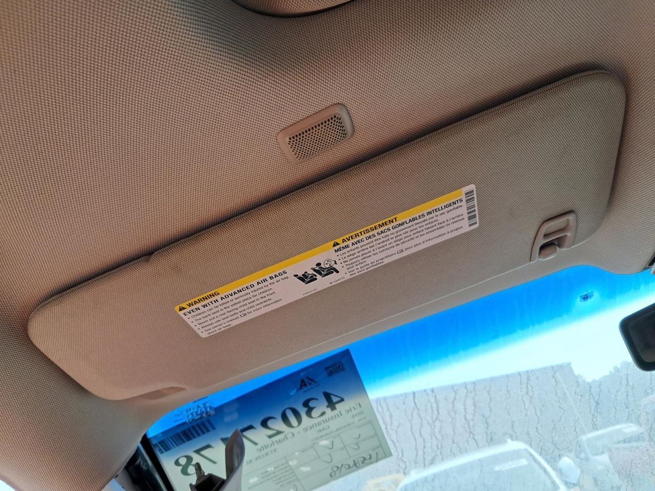 YUKONXL15 2016 Glove Box 4801636
