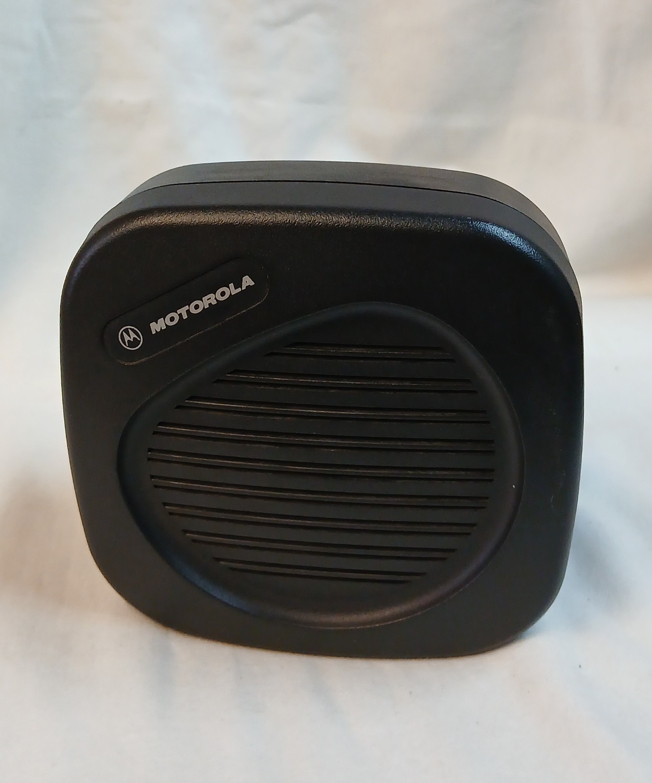 Motorola FSN5510A external speaker for two way radios, 7.5 watts 8 ohms