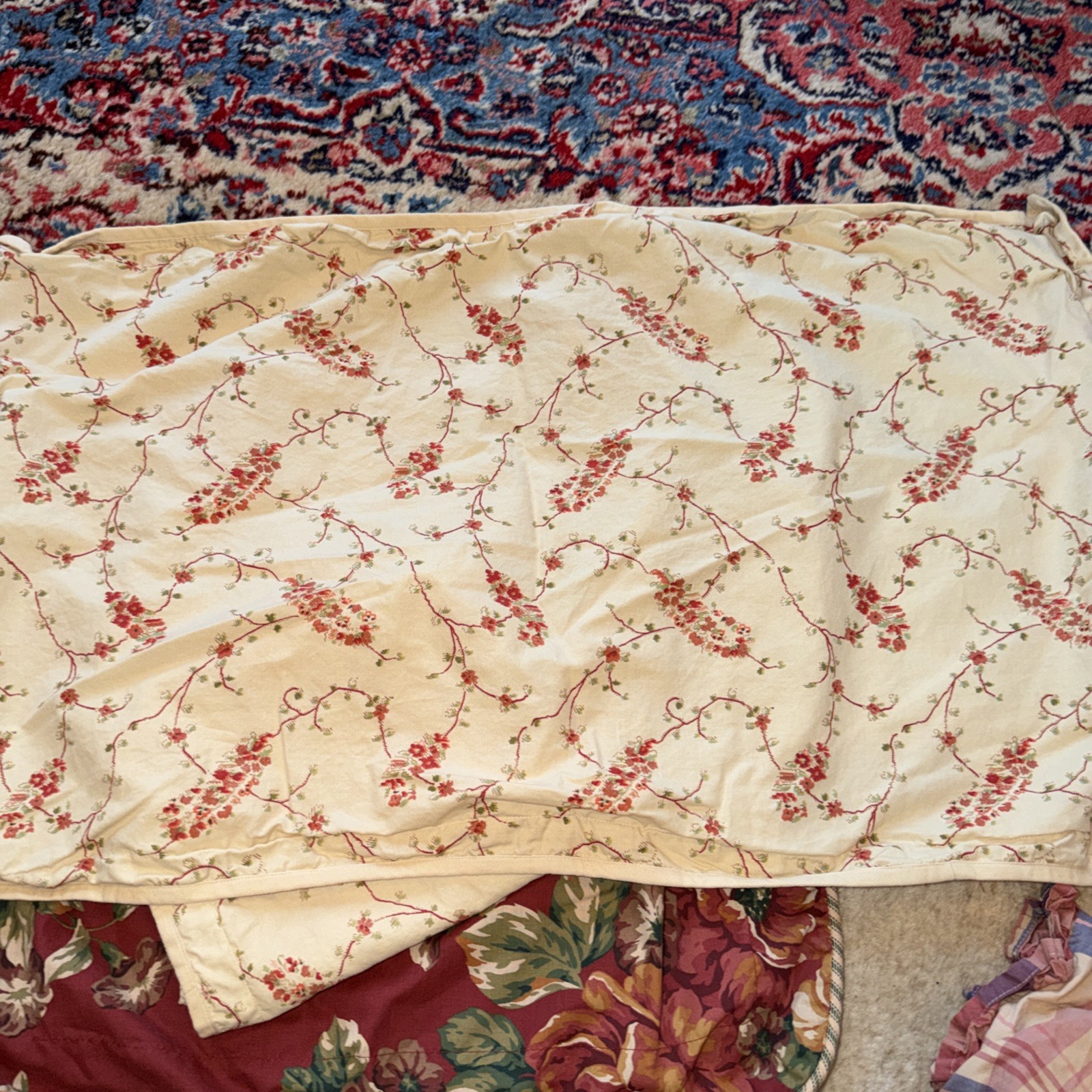 Pair of 2 Lauren Ralph Lauren Mirabeau Paisley King Pillow Shams Red Floral