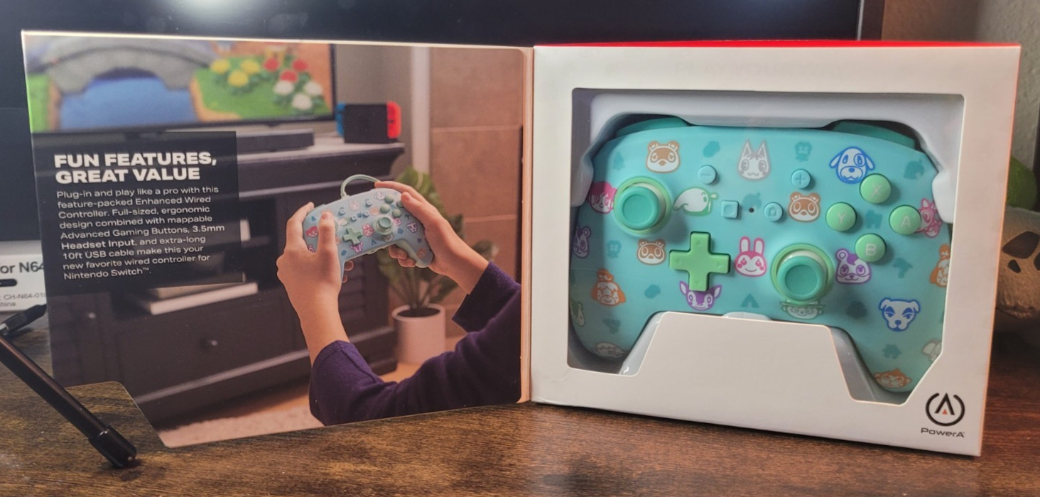 Animal Crossing Wired Controller Switch + Blathers Lottie Amiibo Bundle New Seal