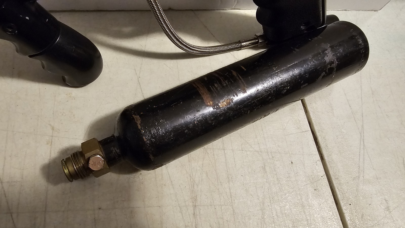 Tippmann Model 98 Paintball Gun And Accessories