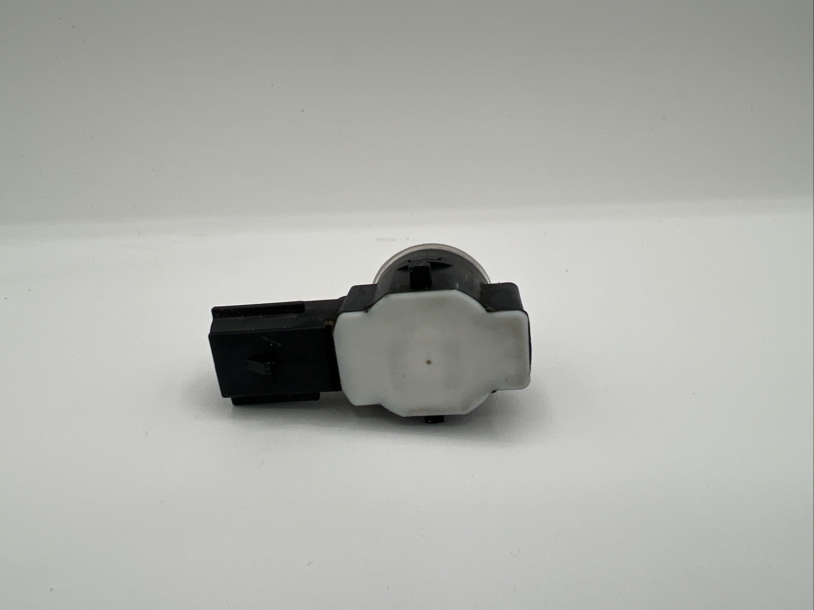 Genuine Mopar Park Assist Sensor 1TK84TZZAA Used