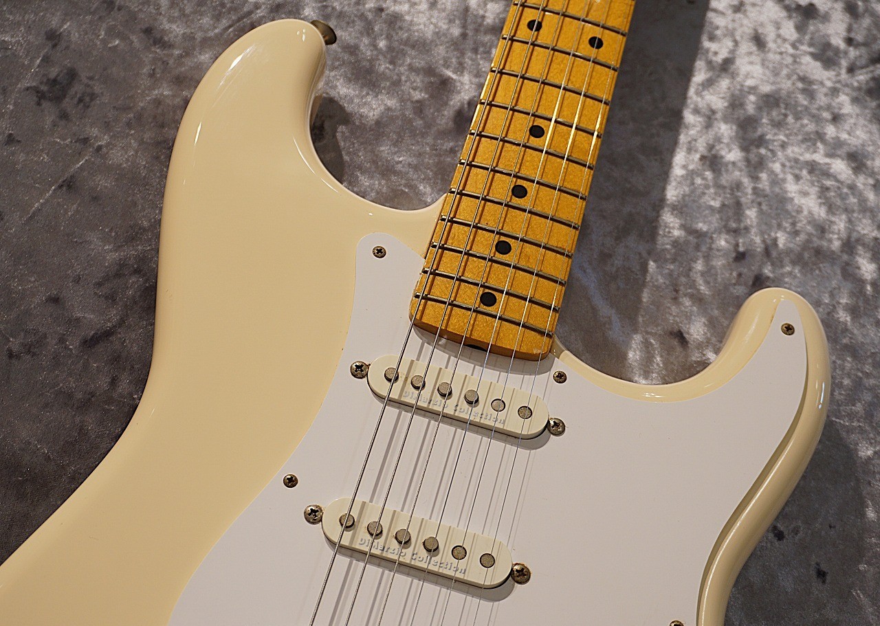 Fender Japan ST57-66 Dmc Vintage White Used Electric Guitar 2000