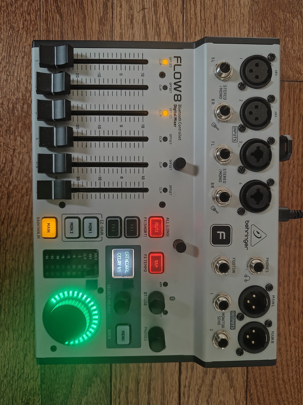 Behringer FLOW8 8-Ch Bluetooth Digital Mixer USB XLR/TRS/TS for Live/Record