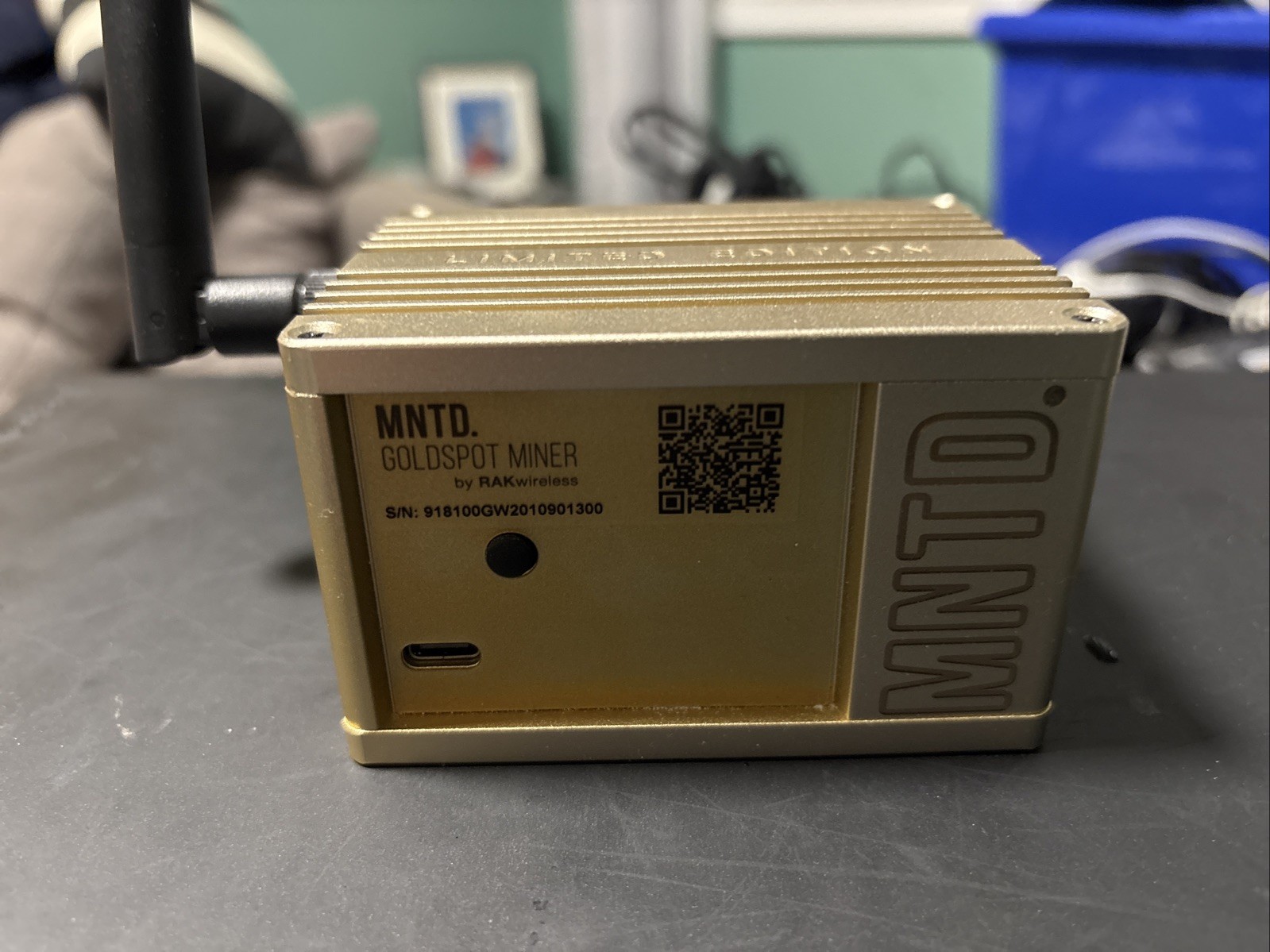 MNTD RAKwireless Goldspot Helium Miner Limited Edition