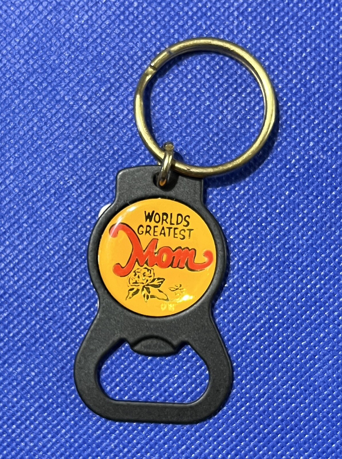 Wolrd’s Greatest Mom Keychain Bottle Opener -New Old Stock Black Yellw Free Ship
