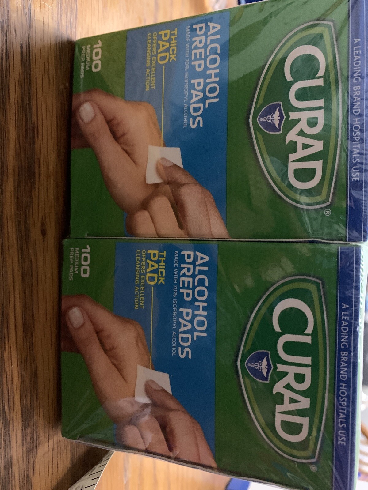 CURAD ALCOHOL MEDIUM PREP PADS PACK OF 4X100 400 PADS 70% ISOPROPYL ALCOHOL