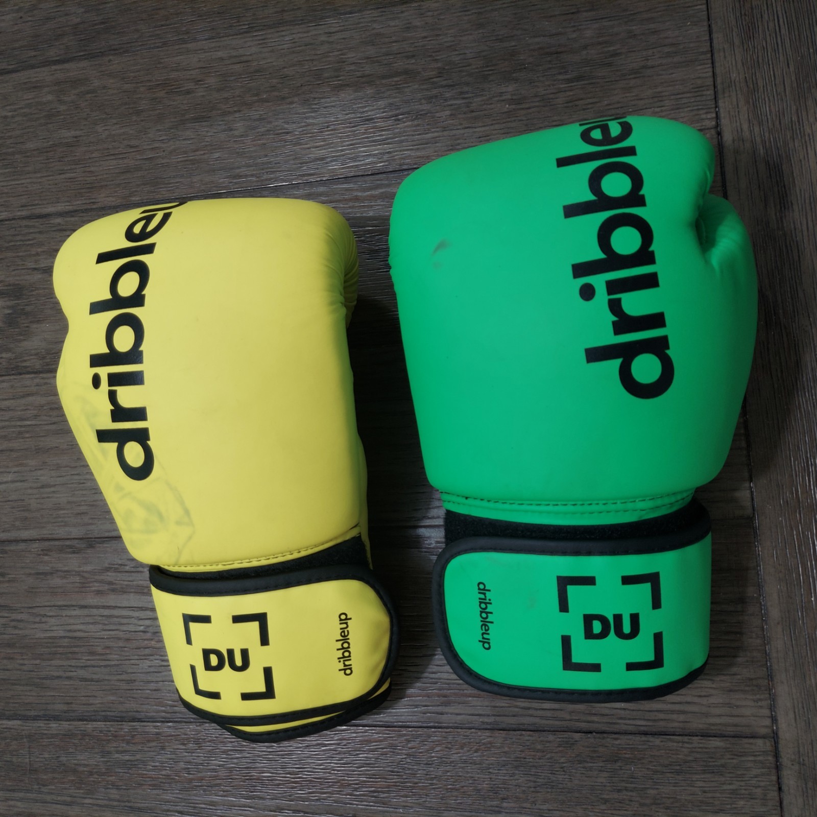 Dribble Up DribbleUp SMART Boxing Gloves Interactive Workout - untested