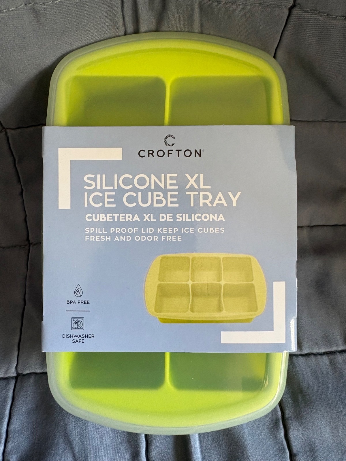 CROFTON ALDI  GREEN SILICONE XL ICE CUBE TRAY MAKES 6 CUBES - BRAND NEW