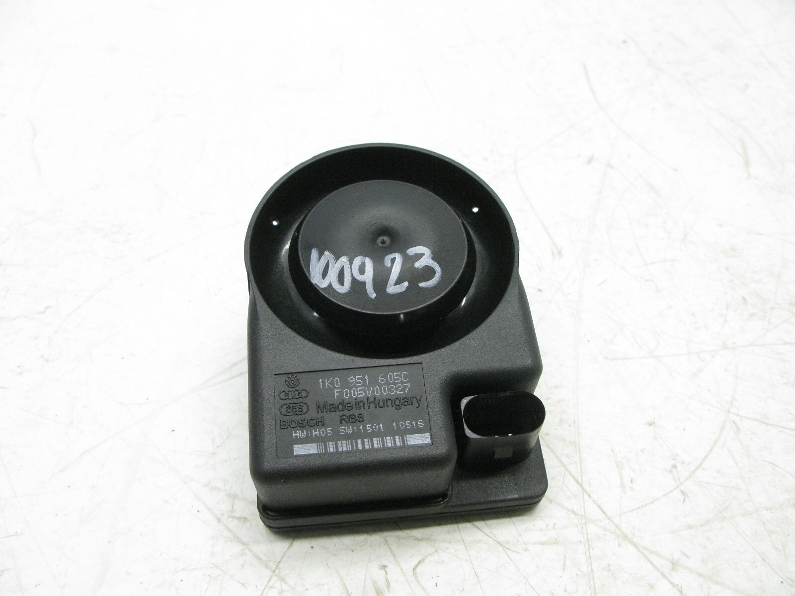 05-18 AUDI 8T A5 S5 A4 A3 A6 A8 Q3 Q5 ANTI THEFT SPEAKER ALARM SIREN HORN 100923